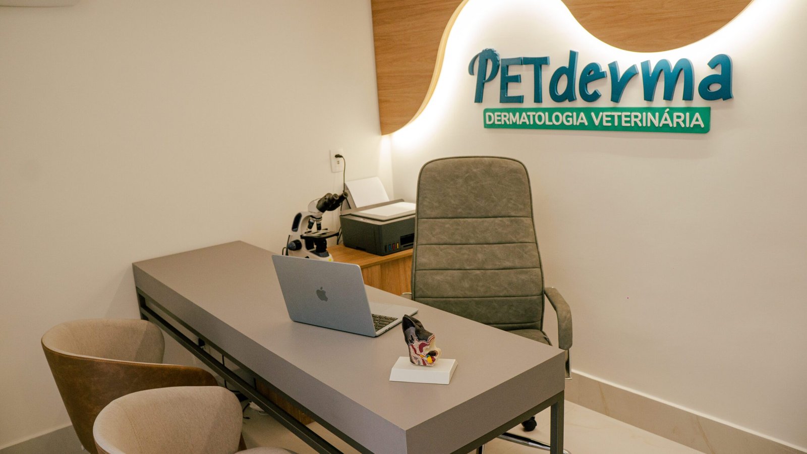 Petderma: Especialistas Em Dermatologia Veterinária Em São Paulo - Encontre O Melhor Cuidado Para Seu Pet Com A Petderma, Sua Clínica Especializada Em Dermatologia Veterinária Em Sp. Tratamentos Inovadores Para Cães E Gatos.
