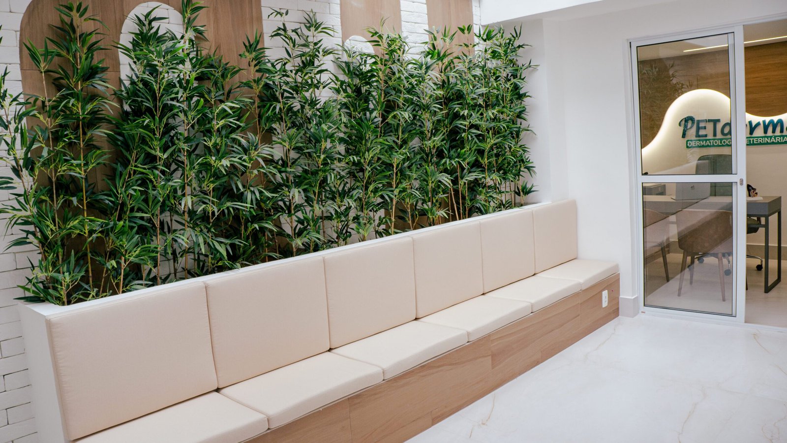 Petderma: Especialistas Em Dermatologia Veterinária Em São Paulo - Encontre O Melhor Cuidado Para Seu Pet Com A Petderma, Sua Clínica Especializada Em Dermatologia Veterinária Em Sp. Tratamentos Inovadores Para Cães E Gatos.